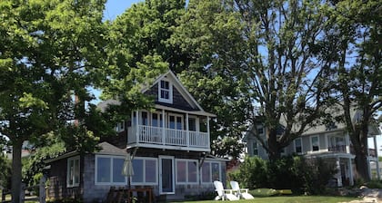 Viehättävä ranta lomamökki