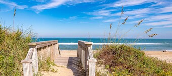 K1236 Ser glas. Oceanfront, Nags Head, 5 BD, pool, bubbelpool, husdjur OK!