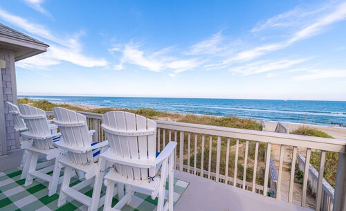 Looking Glass - Nags Head MP 12, Oceanfront, 5 BD, Pool, Hot Tub, Pets OK!