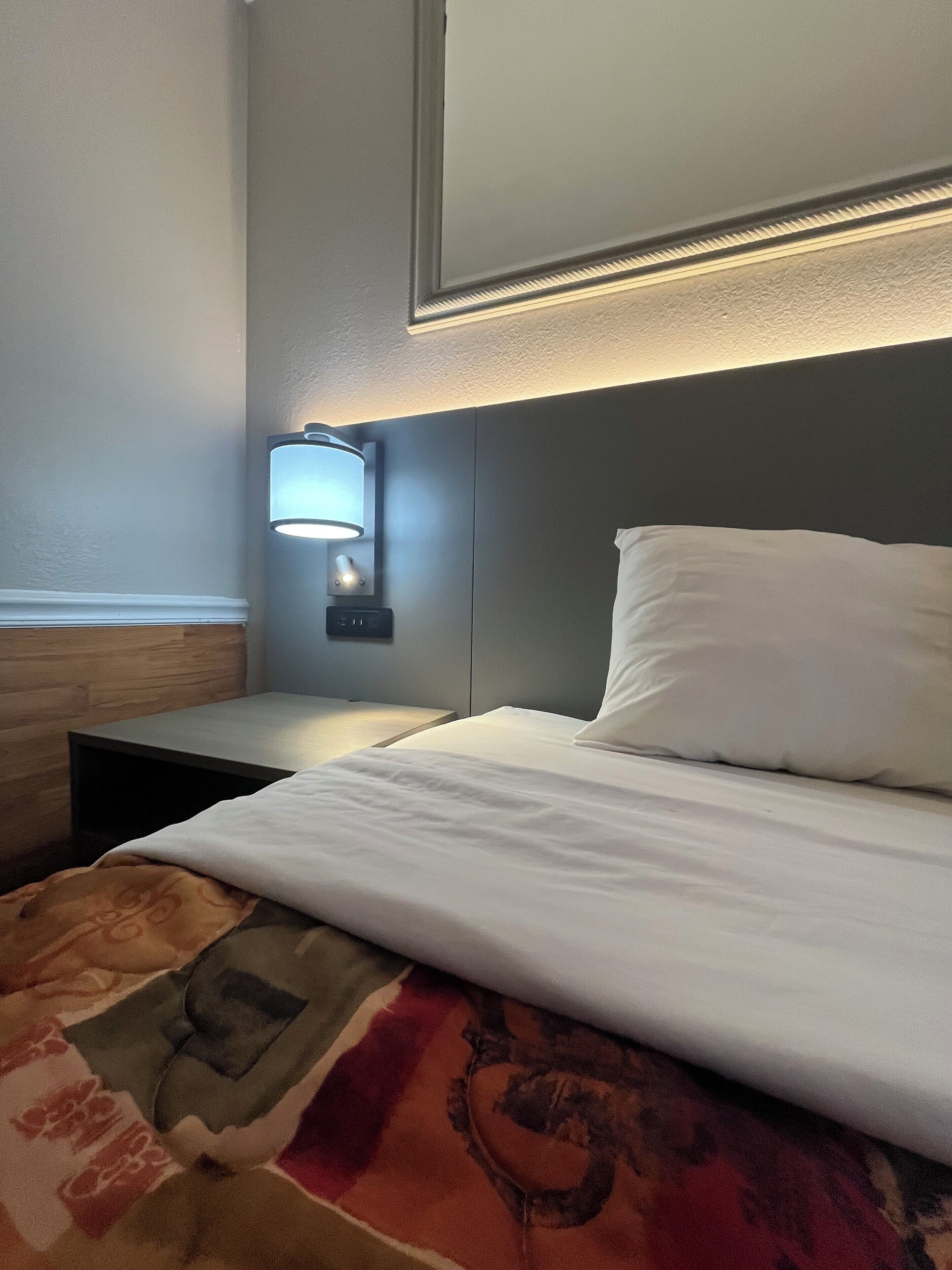 Hallmarc Inn and Suites West Memphis — photo 10