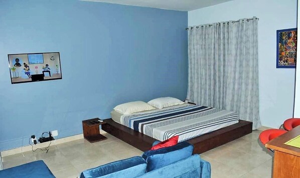 1 makuuhuone, tallelokero huoneessa, silitysrauta/-lauta, ilmainen Wi-Fi