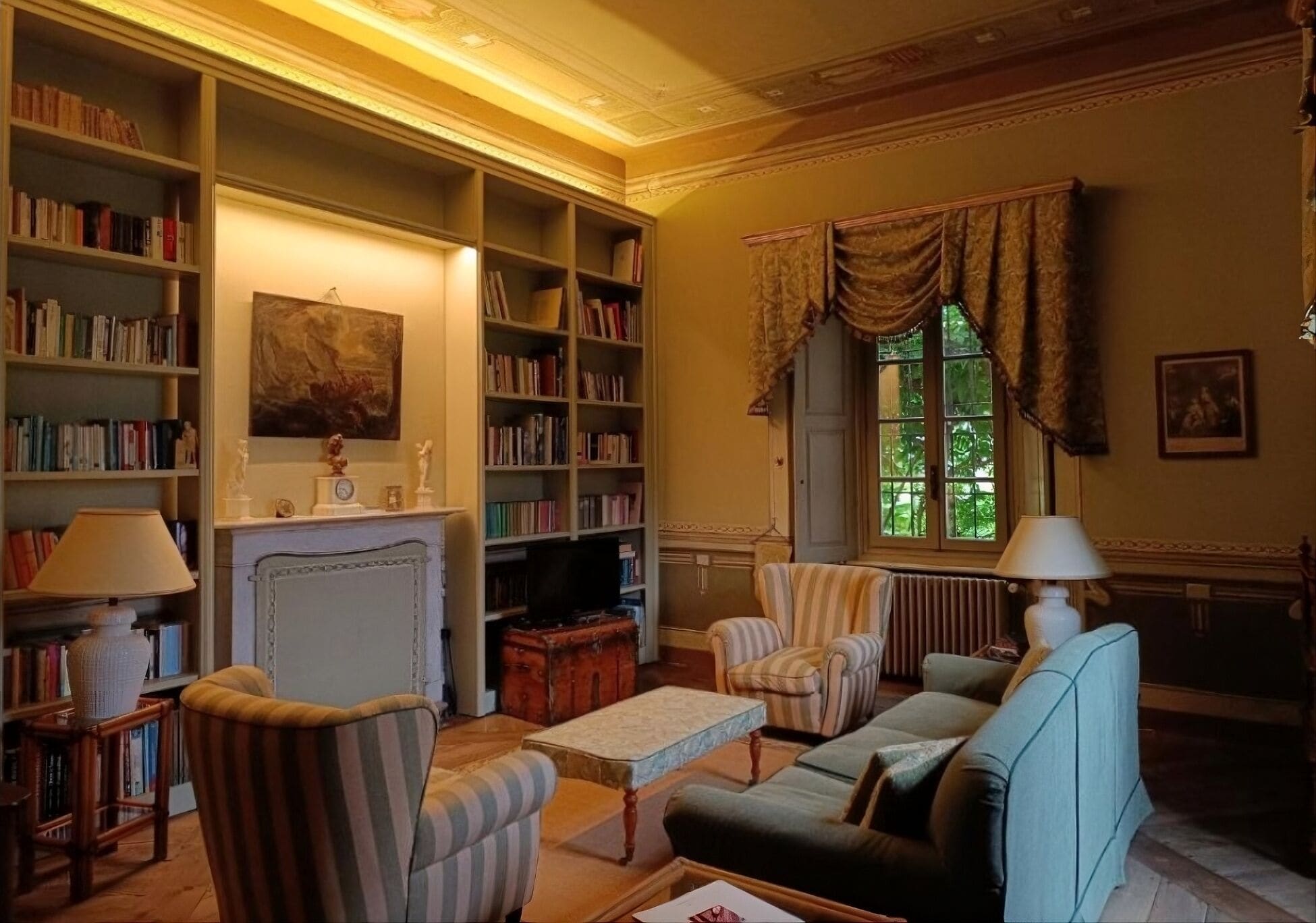 Fernseher, Kamin, DVD-Player, Tischtennisplatte