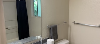 Davis Shared or Private BR with 2 Beds