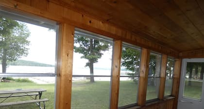 Sandy Bottom Cottage on Intermediate Lake
