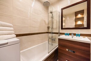 Bathroom - Old Town Market Place Penthouse (Warsaw)