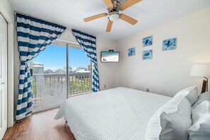 4 bedrooms, WiFi, bed sheets