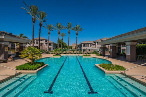 Beautiful and exceptionally located condo!