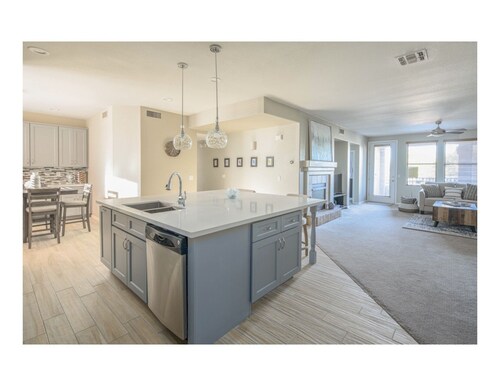 Magnifique condo exceptionnellement situé!