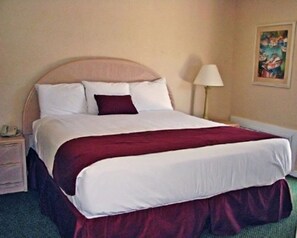 In-room safe, iron/ironing board, WiFi, bed sheets