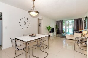 Living area - Beachfront Condo | Ocean Breeze & Resort Pool (Hollywood)