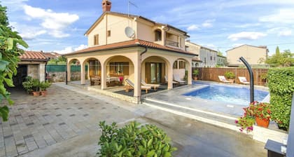 Villa Rose kaupungissa Rovinj