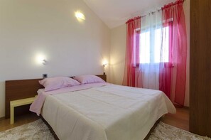 3 Schlafzimmer, Bügeleisen/Bügelbrett, kostenloses WLAN, Bettwäsche