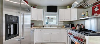 Casa Charo - 2/2 BEST pet friendly little cottage in Shell Beach