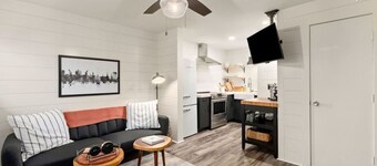 Charming Walkable Studio – Steps to Auburn & Stadium