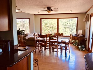 Smart TV, fireplace - Hill Country Retreat  - Lovely Canyon Lake Views (Canyon Lake)