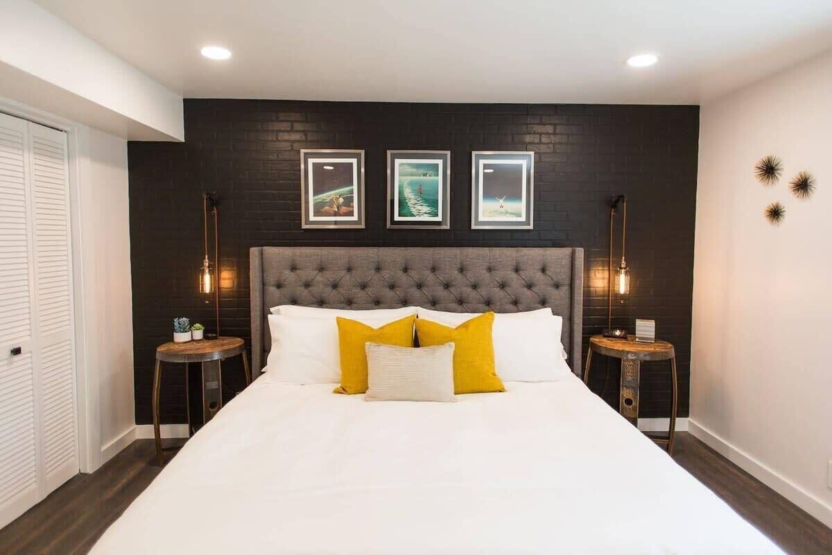 1 slaapkamer, bedden met traagschuimmatras, een strijkplank/strijkijzer