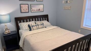 3 makuuhuonetta, ilmainen Wi-Fi, vuodevaatteet