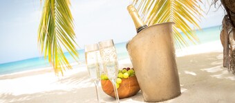 Step Into Paradise on Seven Mile Beach - Ground Floor Two Bedroom
