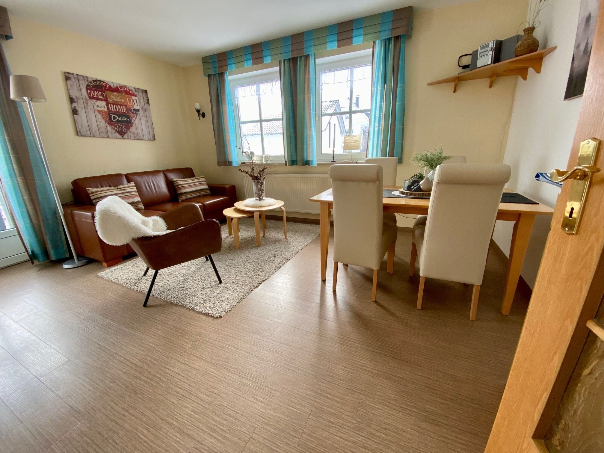 FW Bachwiesenblick (unten) mit Balkon und Essecke-Gemütliche Sitzecke im Wohnraum