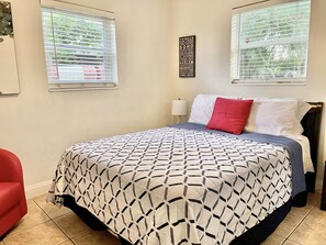 3 bedrooms, in-room safe, iron/ironing board, travel crib