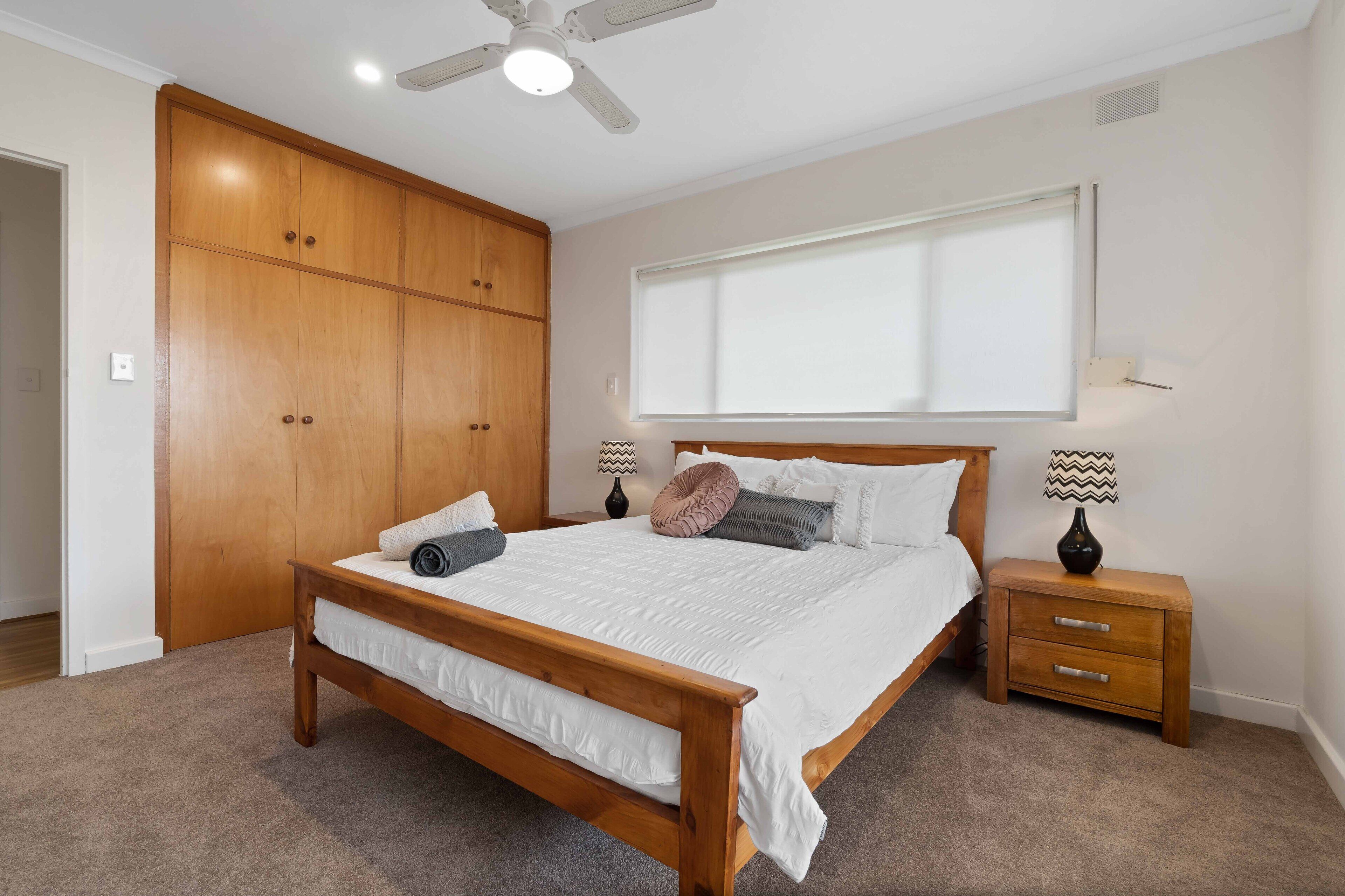 2 chambres, fer et planche à repasser, lit parapluie, Wi-Fi gratuit