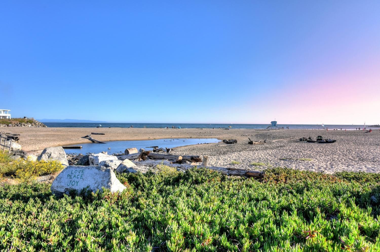 Twin Lakes Beachfront w/ Amazing Sunset & Light house Views!! 