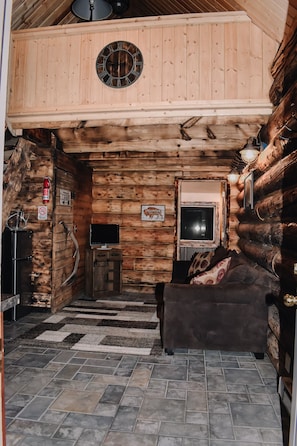 Smart TV y chimenea