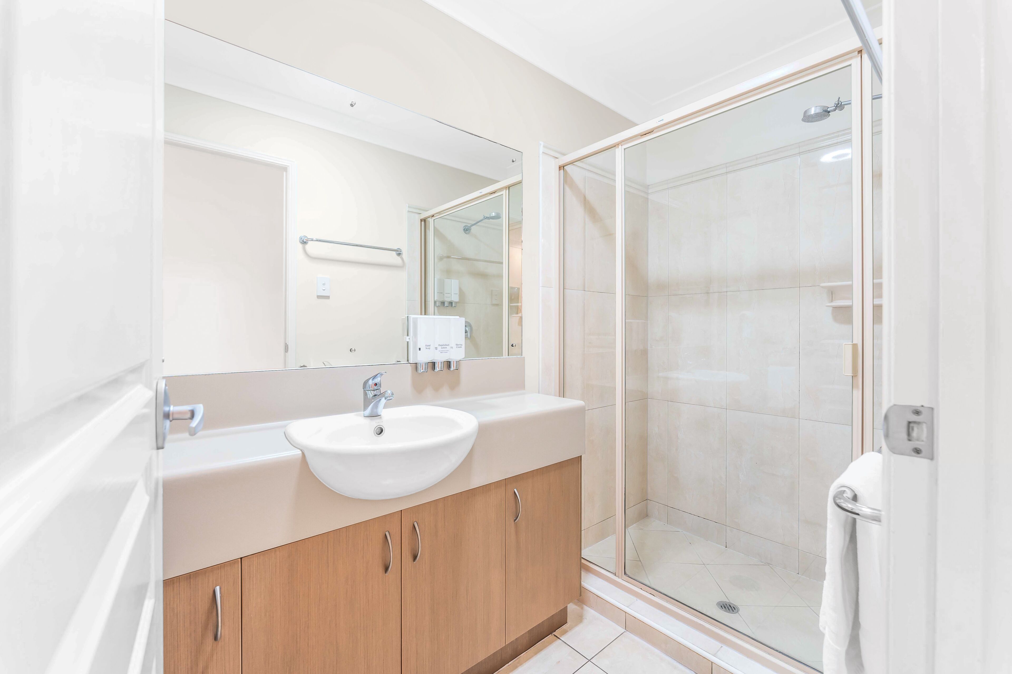 Two Bedroom Apartment | Bathroom | Shower, designer toiletries, hair dryer, towels
