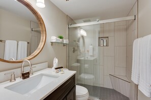 Condo, Multiple Beds (Willow View Flat at Frisco) | Bathroom - Willow View Flat at Frisco (Frisco)