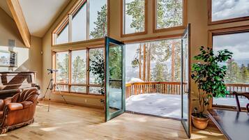 House, Multiple Beds (Sundance at Breckenridge) | Porch