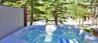 Aussie Elegance at Slopeside