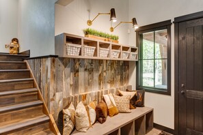 獨棟房屋, 多張床 (Aussie Elegance at Slopeside) | 熨斗/熨衣板、免費搖籃/嬰兒床、免費無線上網、床單