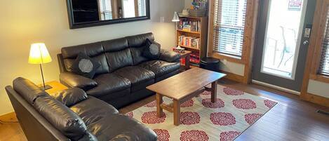 Smart-tv en een open haard