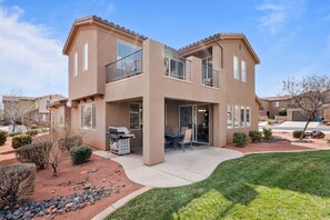 Exterior - Paradise Village 36: Beautiful View, Spacious Kitchen, and Paradise Village Resort Amenities (Santa Clara)