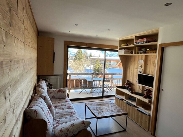 TV - 3-room apartment for 6 near slopes, Alpe d'Huez (Huez)