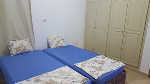 2 bedrooms