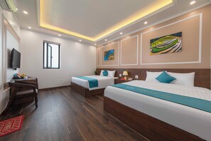 Deluxe Family Room, with Window (Free one way airport transfer) | Minibar, in-room safe, individually furnished, desk - Airport Hotel Hanoi Convenient & Friendly (Hanoi)