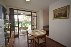 Dining - Holiday apartment with terrace (Bibione)