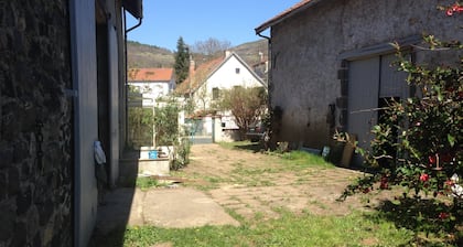 house in farmhouse