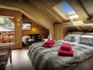 4 dormitorios, tabla de planchar con plancha, wifi y ropa de cama