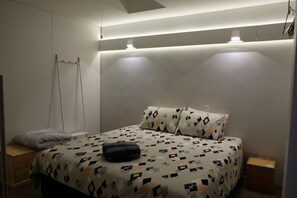 2 dormitorios, tabla de planchar con plancha, wifi y ropa de cama