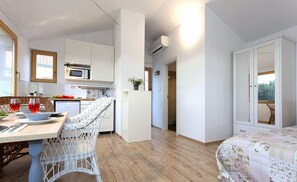 Zimmersafe, Bügeleisen/Bügelbrett, kostenloses WLAN, Bettwäsche