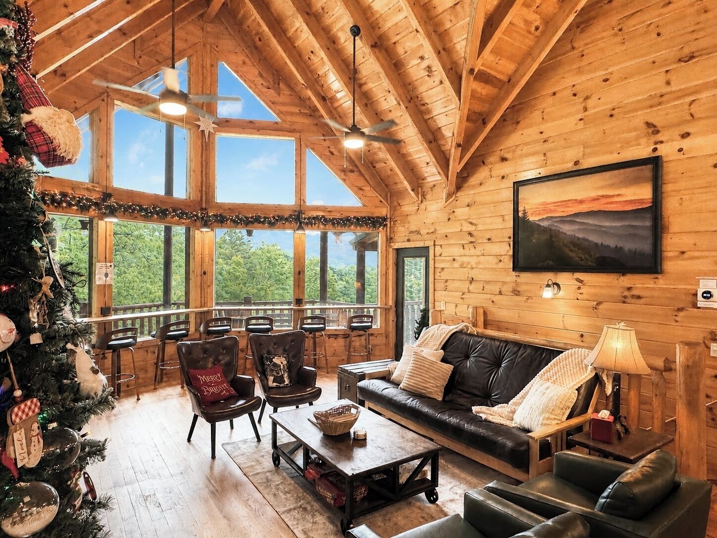 تلفزيون ذكي، مدفأة، مشغل دي في دي، كرة قدم الطاولة