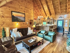 Smart TV, chimenea, reproductor de DVD y futbolito 