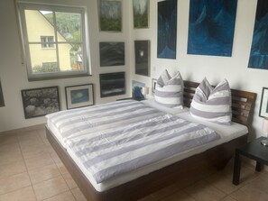 3 habitaciones, escritorio y sistema de insonorización