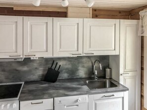 Réfrigérateur, micro-ondes, lave-vaisselle