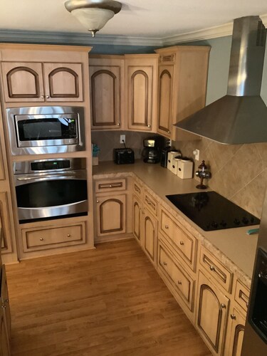 Uusi listaus! "Rock Creek Retreat" -maanmaan hurmaaja!