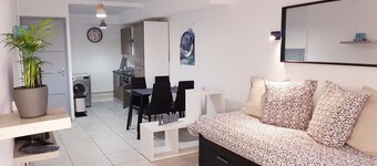 ★ STUDIO HYPER CENTER, CALM & COZY ★