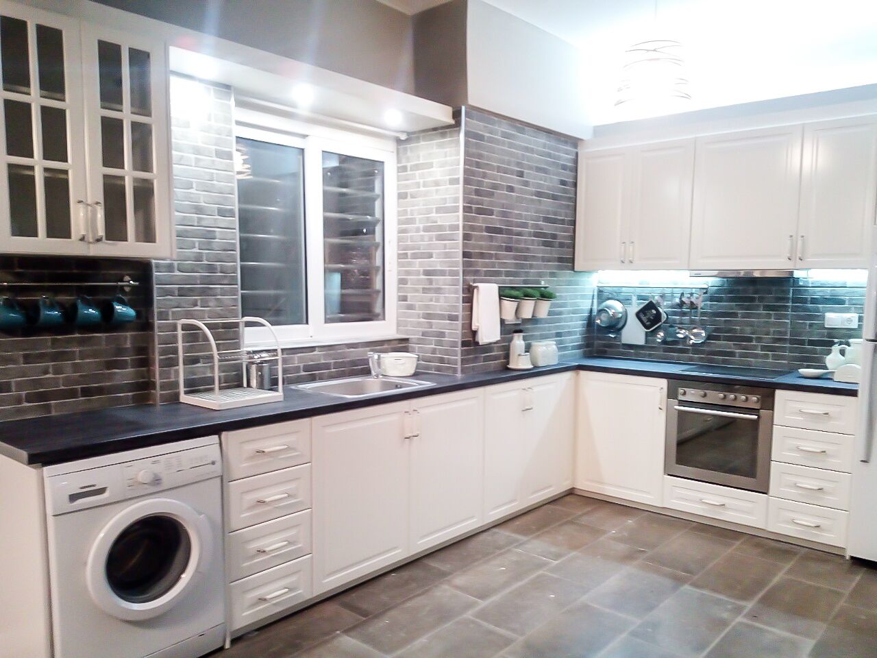 Cookware/dishes/utensils