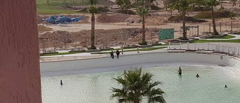 室外泳池、暖水池